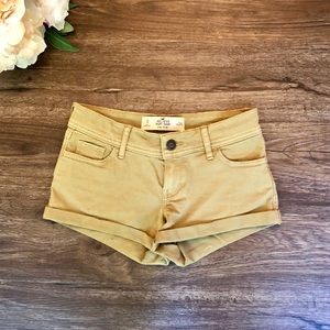 Hollister Khaki Short size 0